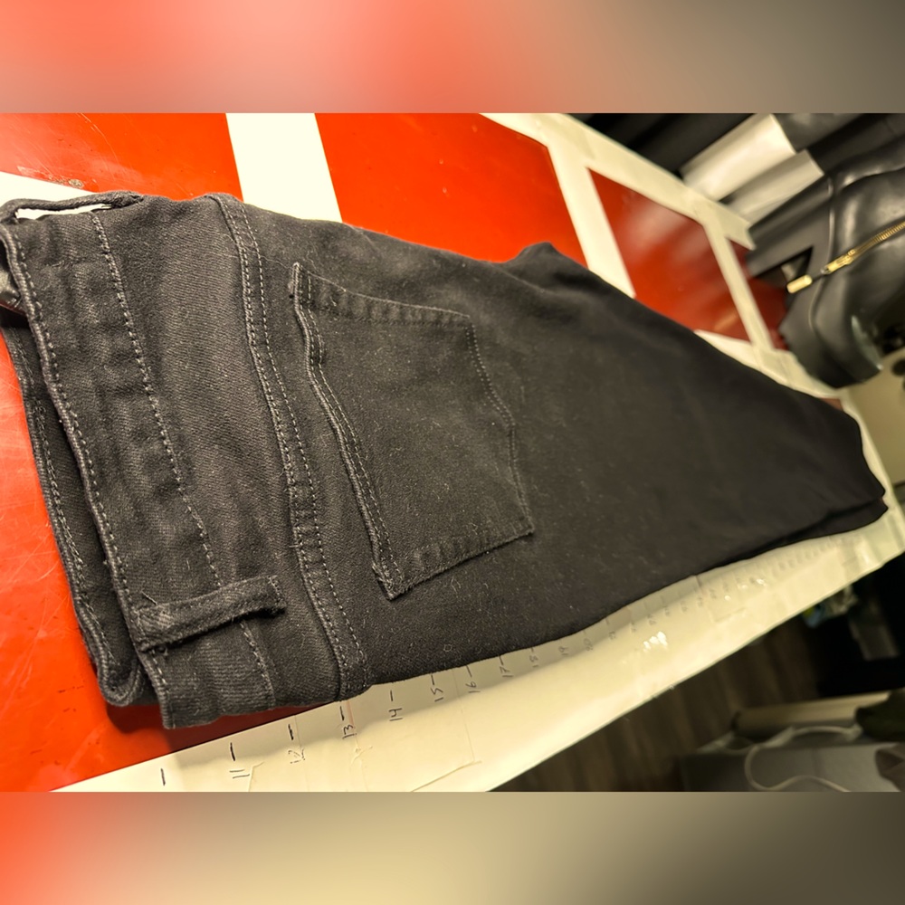 Women’s Black Jeans